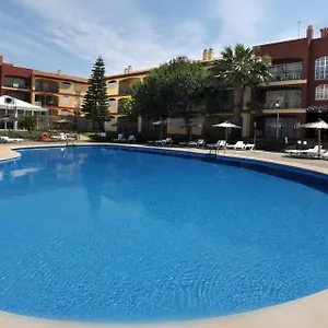 Apartamento Leo Islamar